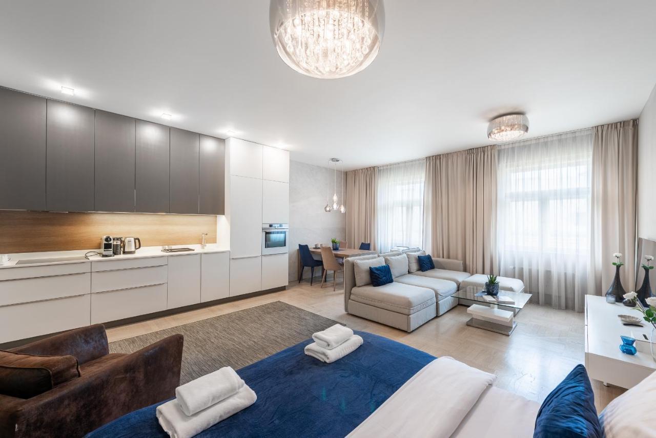 New Luxury Apt With Ac&Parking In The Center Of Prague Apartment Exterior foto