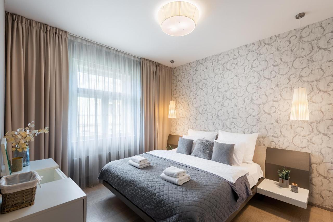 New Luxury Apt With Ac&Parking In The Center Of Prague Apartment Exterior foto