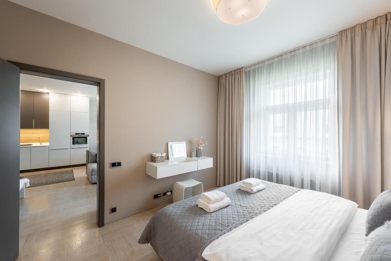New Luxury Apt With Ac&Parking In The Center Of Prague Apartment Exterior foto