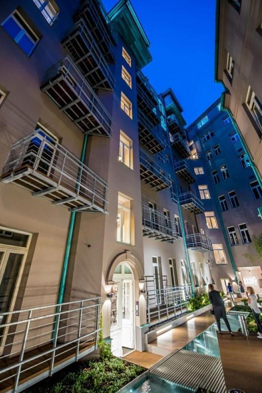 New Luxury Apt With Ac&Parking In The Center Of Prague Apartment Exterior foto